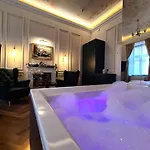 Daire Z Jacuzzi Art Koletek Krakow